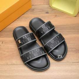 Picture of Louis Vuitton Slippers _SKULVsz35-44XC0111364